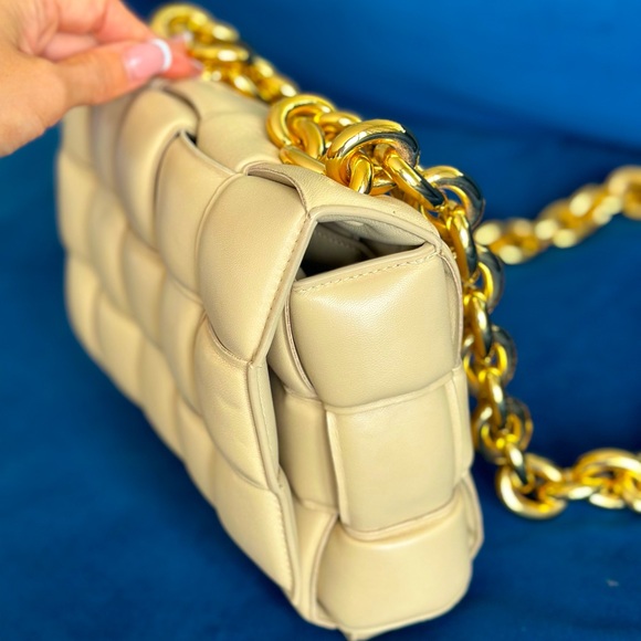NEW Bottega Veneta Cassette Chain Padded Maxi Intrecciato Leather Bag – RARE - Picture 5 of 10